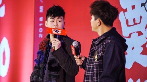 胡彦斌跨界演绎，模仿李小冉唱心愿便利贴